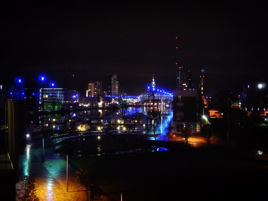 Fotoparade 2/2016 - Nachts: Brmerhaven Havenwelten