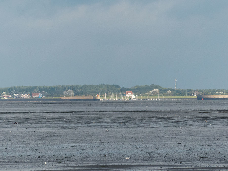 Langeoog von Bensersiel aus gesehen