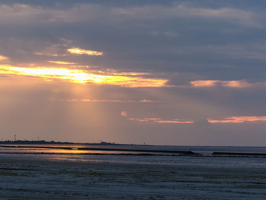 Schlafstrandkorb Bensersiel - Sonnenuntergang