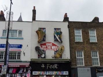 Camden Street-Art "Vans"