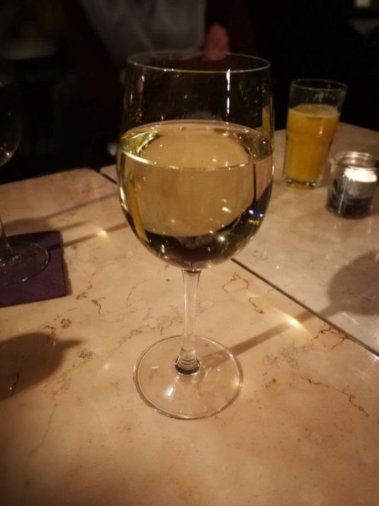 Wein im Café Mundlandung