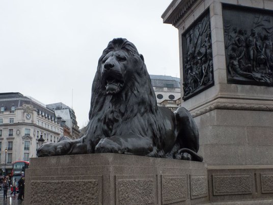Löwe an der Nelson Column